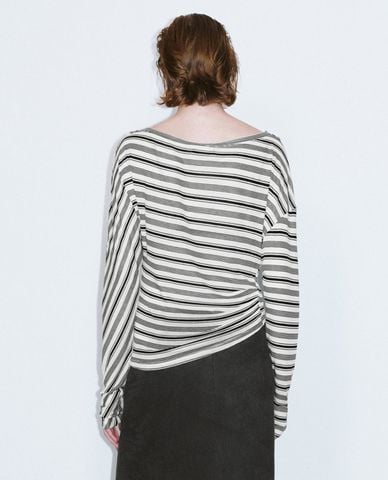  URBAN REVIVO - Áo thun nữ tay dài cổ thuyền thời thượng 