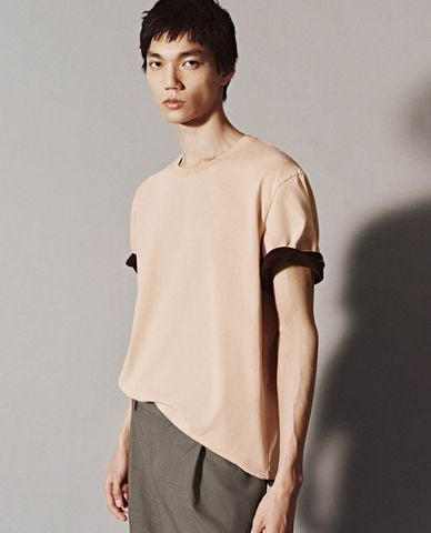  URBAN REVIVO - Áo thun nam cổ tròn tay ngắn năng động 