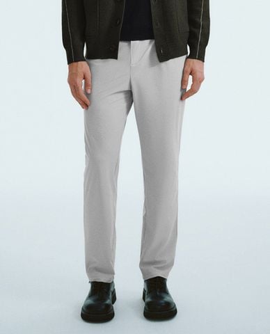  URBAN REVIVO - Quần nam ống đứng thanh lịch Tailored Straight 