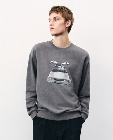  URBAN REVIVO - Áo sweatshirt nam cổ tròn tay dài Printed Loose 