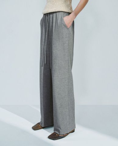  URBAN REVIVO - Quần nữ ống rộng lưng thun cá tính 