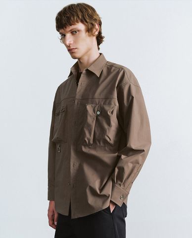  URBAN REVIVO - Áo sơ mi cổ bẻ tay dài Button Up Oversized 