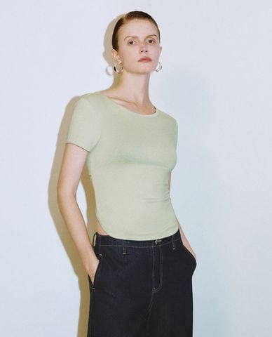  URBAN REVIVO - Áo thun nữ cổ tròn tay ngắn Skinny 