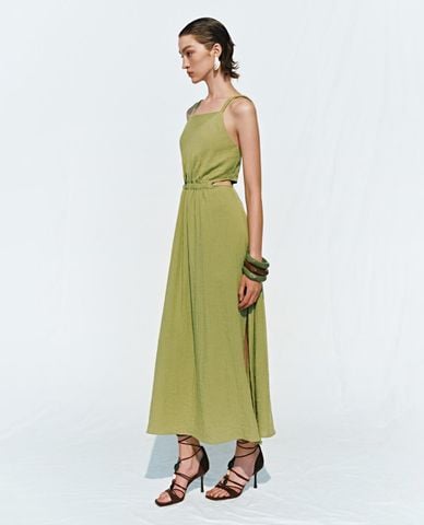  URBAN REVIVO - Đầm hai dây midi cổ vuông cut out 