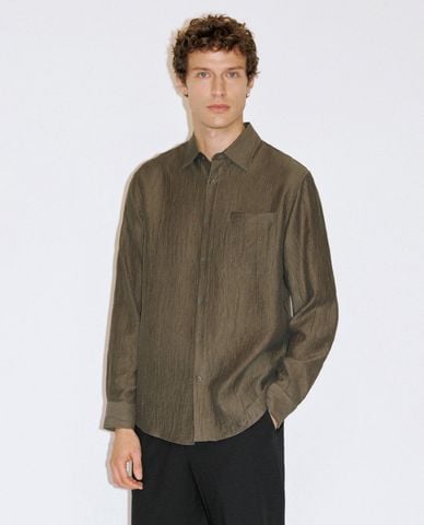  URBAN REVIVO - Áo sơ mi nam cổ bẻ dài tay Textured 