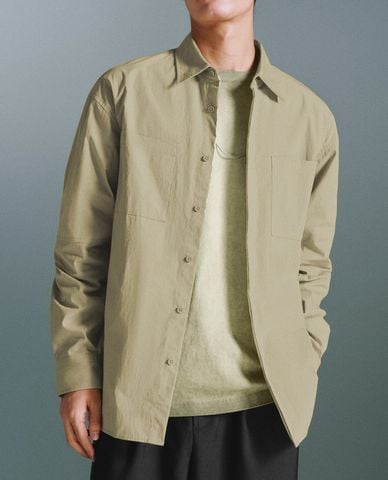  URBAN REVIVO - Áo sơ mi nam cổ bẻ tay dài Button Up 