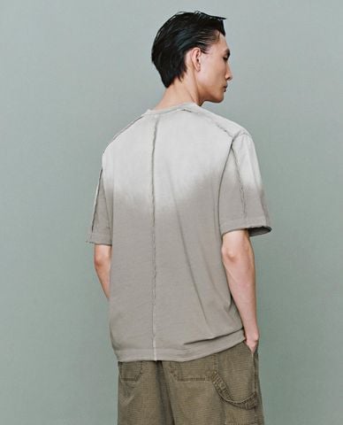  URBAN REVIVO - Áo thun nam cổ tròn tay ngắn hiện đại 