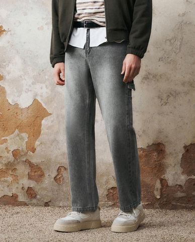  URBAN REVIVO - Quần jeans nam ống đứng wash bạc 