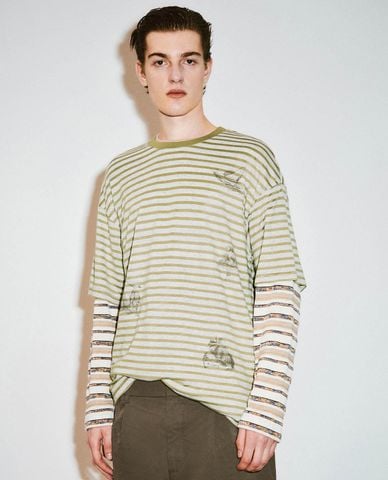  URBAN REVIVO - Áo thun nam cổ tròn tay ngắn phối sọc 