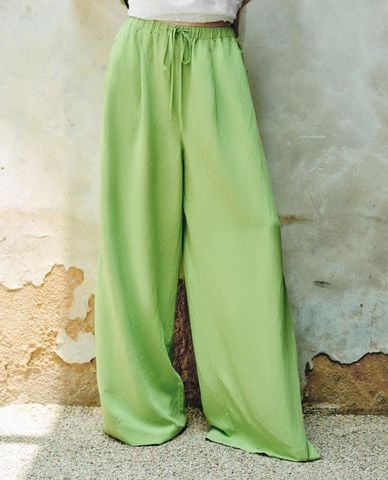  URBAN REVIVO - Quần nữ ống rộng lưng thun phối dây rút 