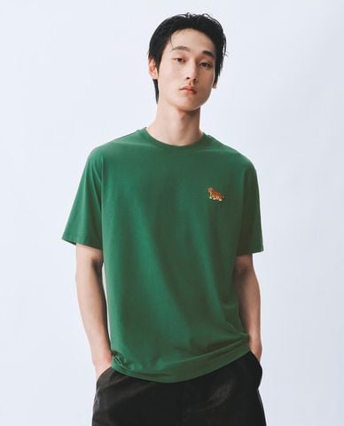  URBAN REVIVO - Áo thun nam cổ tròn tay ngắn trẻ trung 