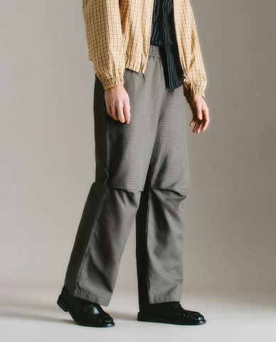  URBAN REVIVO - Quần nam ống rộng lưng thun cá tính 