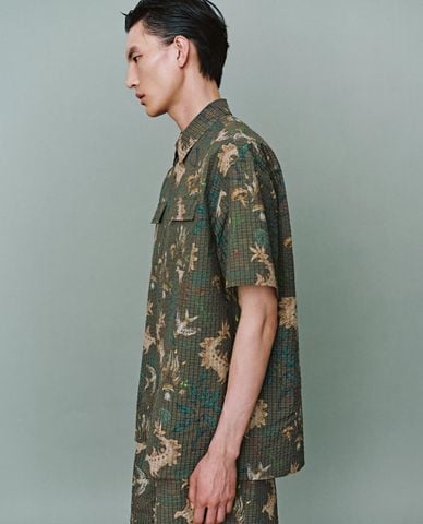  URBAN REVIVO - Áo sơ mi nam tay ngắn thời thượng 