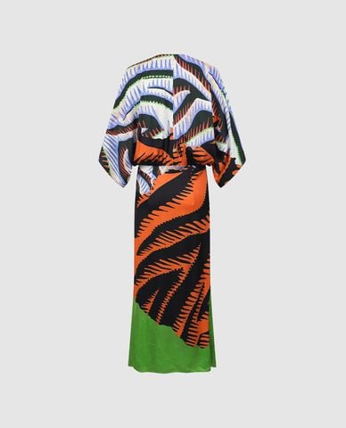  URBAN REVIVO - Đầm midi cổ V phối họa tiết độc đáo 