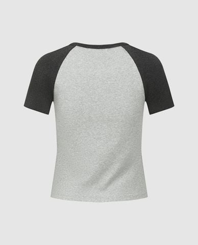  URBAN REVIVO - Áo thun nữ cổ tròn tay ngắn Raglan 