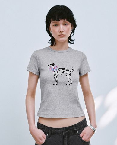  URBAN REVIVO - Áo thun nữ cổ tròn tay ngắn trẻ trung 