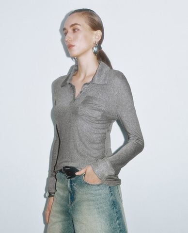  URBAN REVIVO - Áo polo nữ cổ bẻ tay dài phom ôm thời thượng 