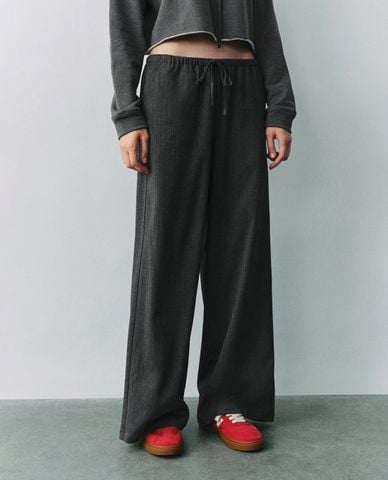  URBAN REVIVO - Quần nữ ống rộng lưng thun 