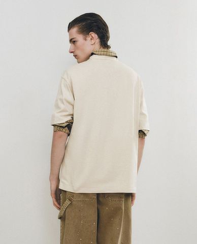  URBAN REVIVO - Áo thun nam cổ tròn tay ngắn in hình 