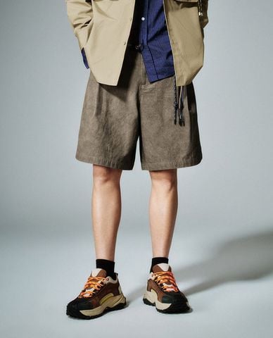  URBAN REVIVO - Quần short nam ống rộng Leisure 