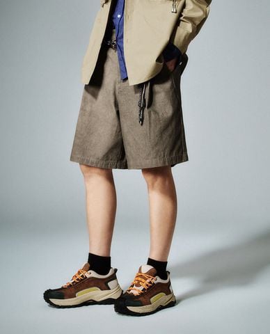  URBAN REVIVO - Quần short nam ống rộng Leisure 