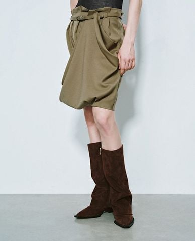  URBAN REVIVO - Chân váy mini xếp nếp thời trang 