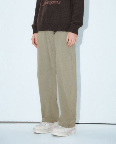  URBAN REVIVO - Quần nam ống rộng lưng thun hiện đại 