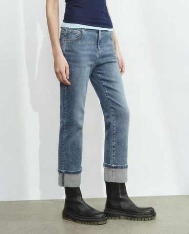  URBAN REVIVO - Quần jeans nữ ống đứng xoắn gấu 