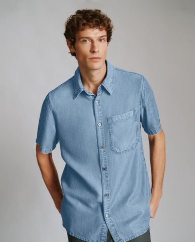  URBAN REVIVO - Áo sơ mi denim nam cổ bẻ tay ngắn trẻ trung Button Up Loose 