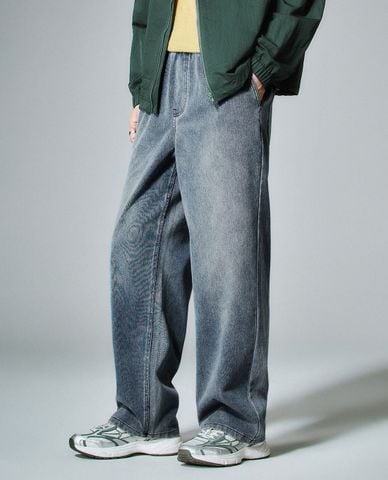  URBAN REVIVO - Quần jeans nam ống rộng lưng thun 