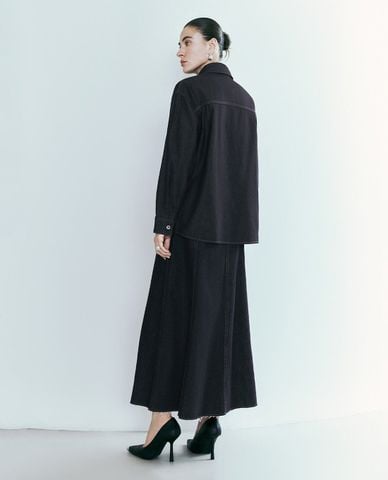  URBAN REVIVO - Áo sơ mi denim nữ cổ bẻ tay dài Button Up Loose 