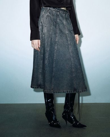  URBAN REVIVO - Chân váy denim midi thời thượng 