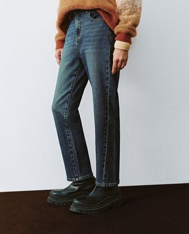  URBAN REVIVO - Quần jeans nữ ống đứng hiện đại 