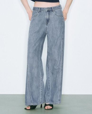  URBAN REVIVO - Quần jeans nữ ống rộng thời thượng 