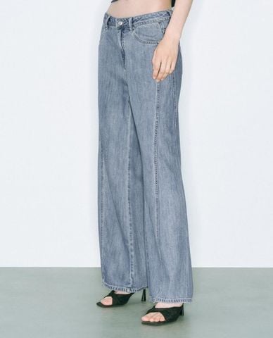  URBAN REVIVO - Quần jeans nữ ống rộng thời thượng 