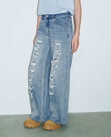  URBAN REVIVO - Quần jeans nữ ống rộng rách vải Ripped 