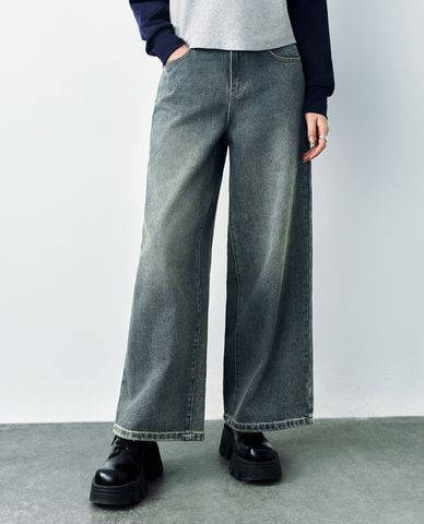  URBAN REVIVO - Quần jeans nữ ống rộng wash bạc thời trang 