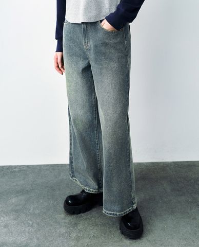  URBAN REVIVO - Quần jeans nữ ống rộng wash bạc thời trang 