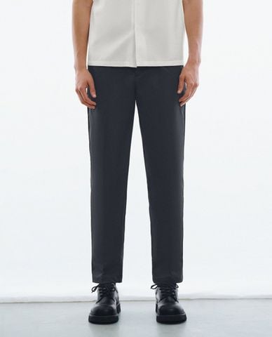  URBAN REVIVO - Quần nam ống đứng trẻ trung Tailored 