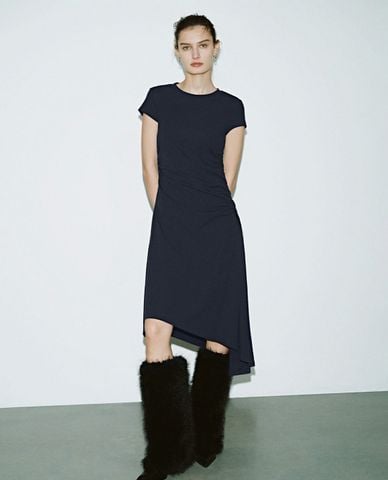  URBAN REVIVO - Đầm midi phom suông cổ tròn 