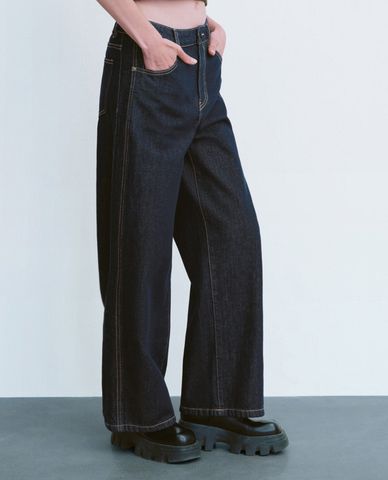  URBAN REVIVO - Quần jeans nữ ống rộng trẻ trung 