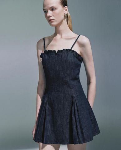  URBAN REVIVO - Đầm hai dây mini denim nữ tính 