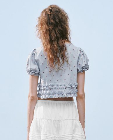  URBAN REVIVO - Áo kiểu nữ cổ V phối bèo nhún 