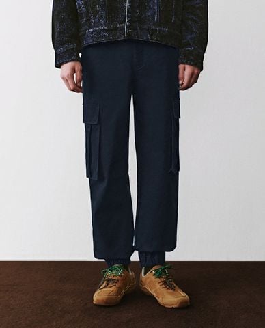  URBAN REVIVO - Quần jogger nam lưng thun thời thượng 