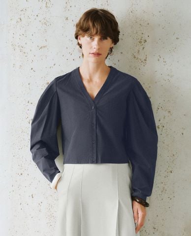  URBAN REVIVO - Áo sơ mi nữ cổ V thanh lịch 