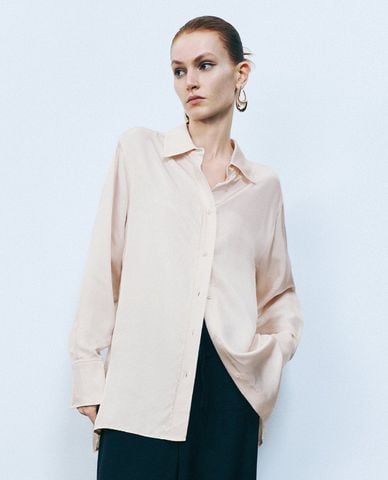  URBAN REVIVO - Áo sơ mi nữ cổ bẻ tay dài nữ tính 