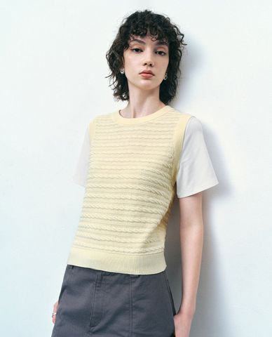  URBAN REVIVO - Áo thun nữ dệt kim cổ tròn tay ngắn 2 In 1 