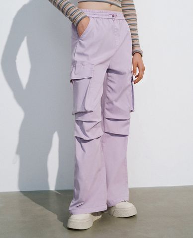  URBAN REVIVO - Quần nữ ống rộng lưng thun hiện đại Loose 