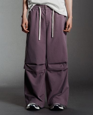  URBAN REVIVO - Quần nam ống rộng lưng thun thời thượng 