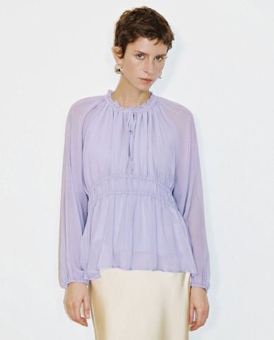  URBAN REVIVO - Áo kiểu nữ cổ tròn xếp li Shirred Overhead 